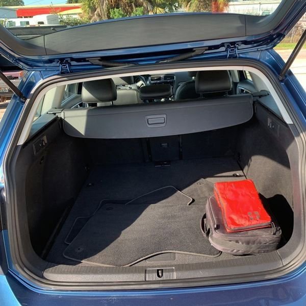 Used 2018 Volkswagen Golf Alltrack SE image 24