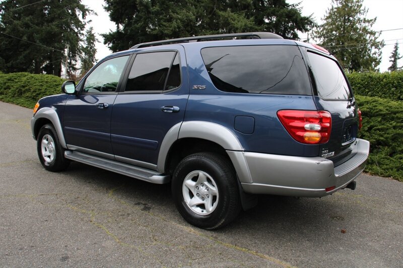 Used 2002 Toyota Sequoia SR5 AWD/4WD image 4