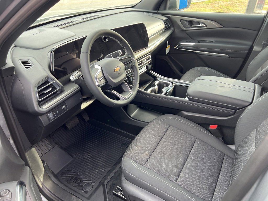 New 2026 Chevrolet Traverse LT w/ LPO, Floor Liner Package image 13