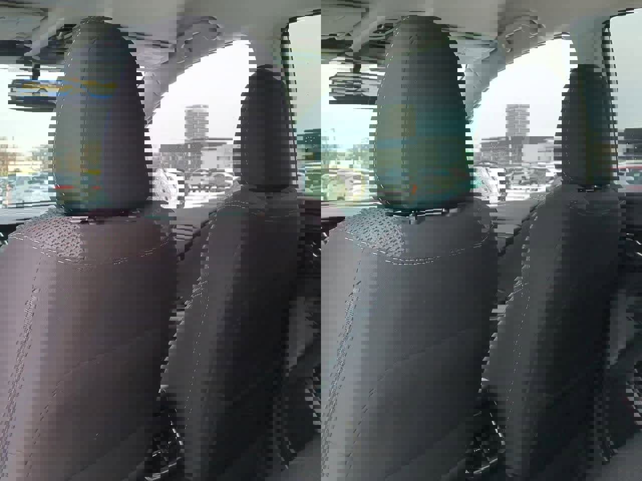 Used 2023 Subaru Outback Premium image 18