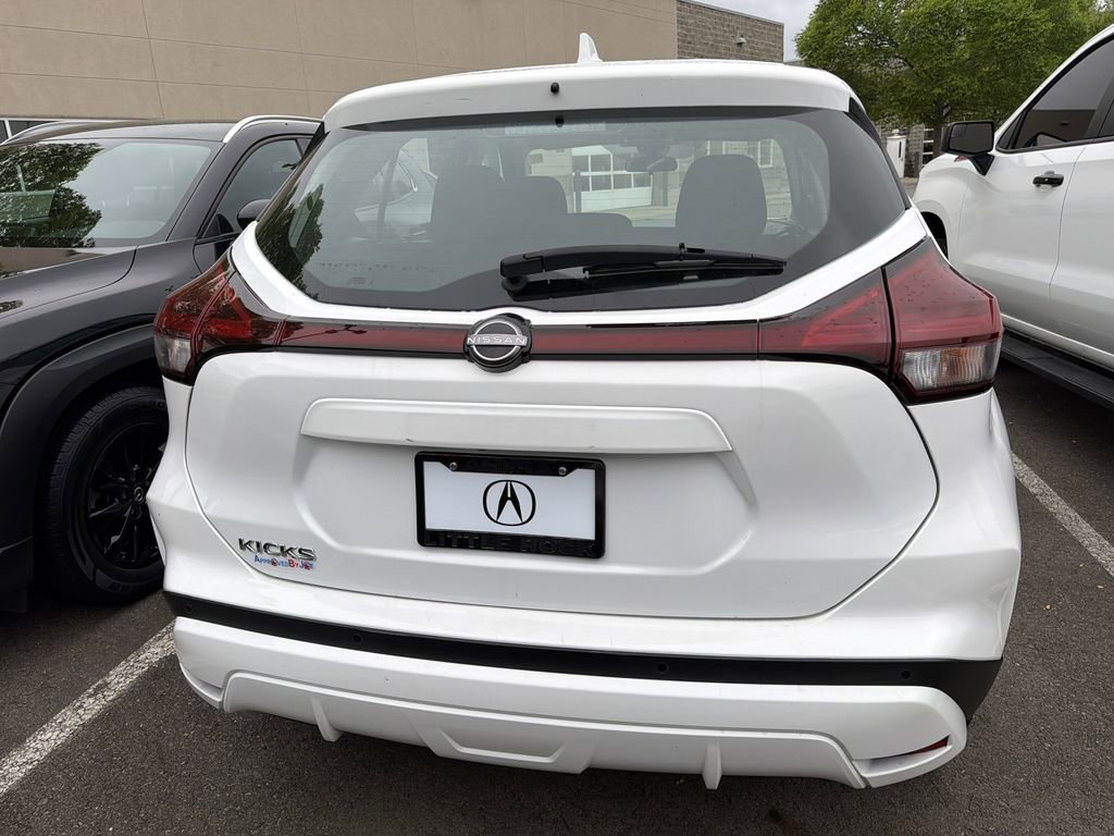 Used 2024 Nissan Kicks S FWD image 5