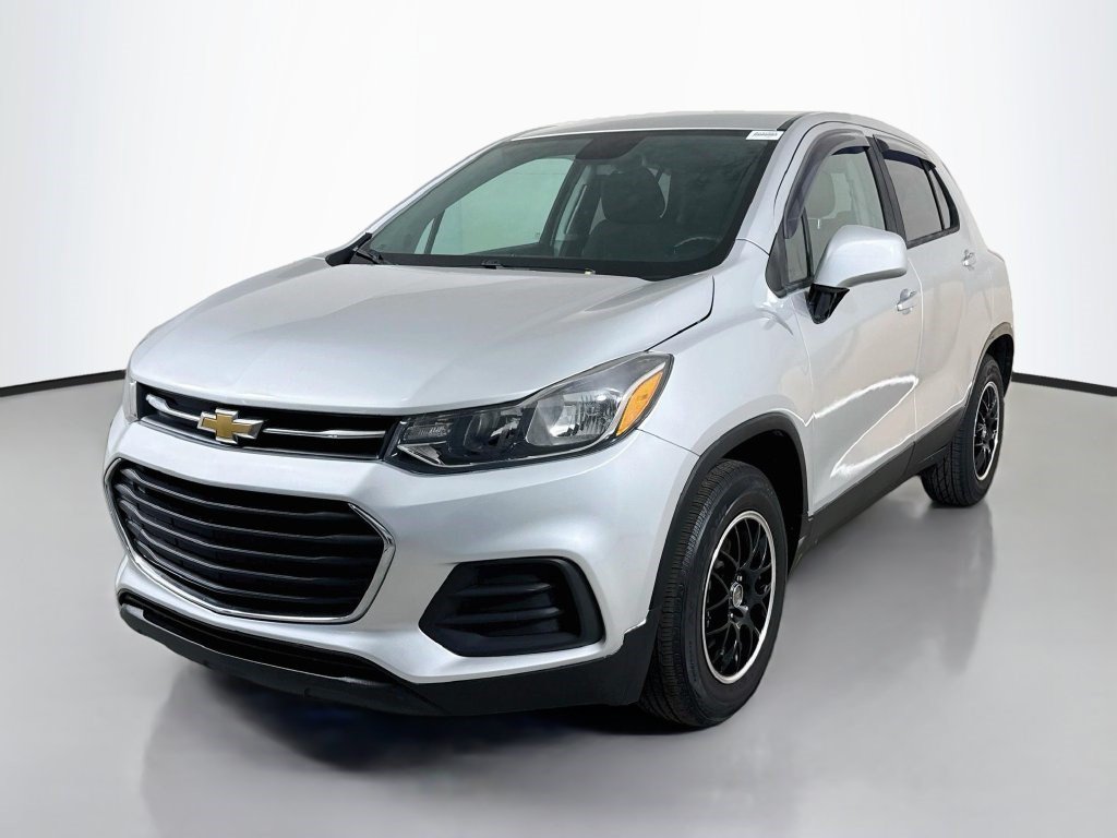 Used 2017 Chevrolet Trax LS FWD image 4