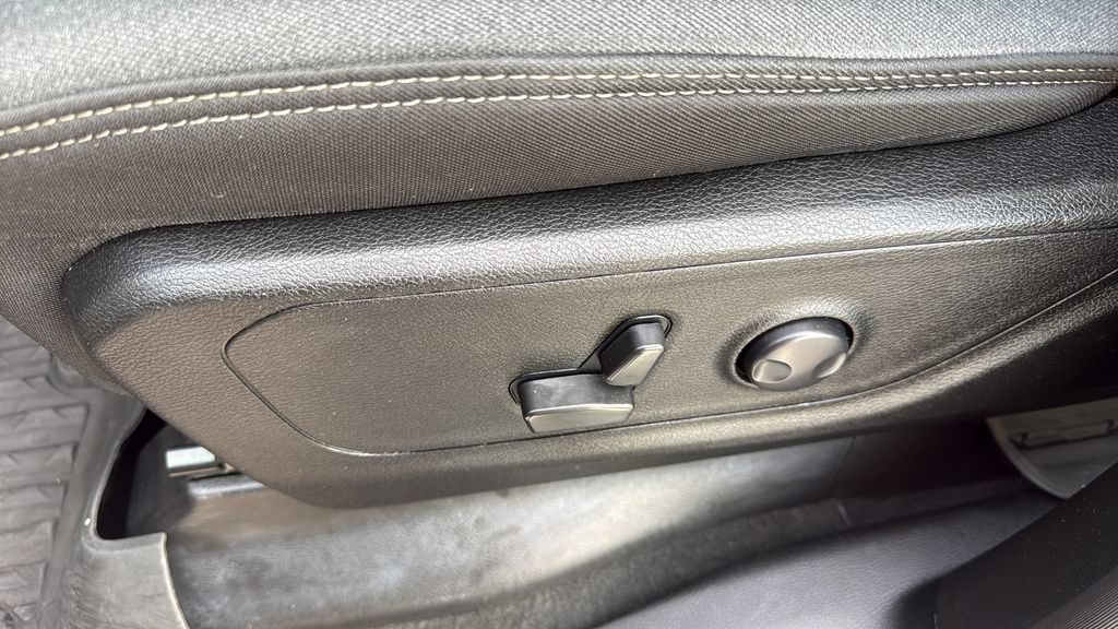 Used 2022 RAM 1500 Lone Star AWD/4WD image 10