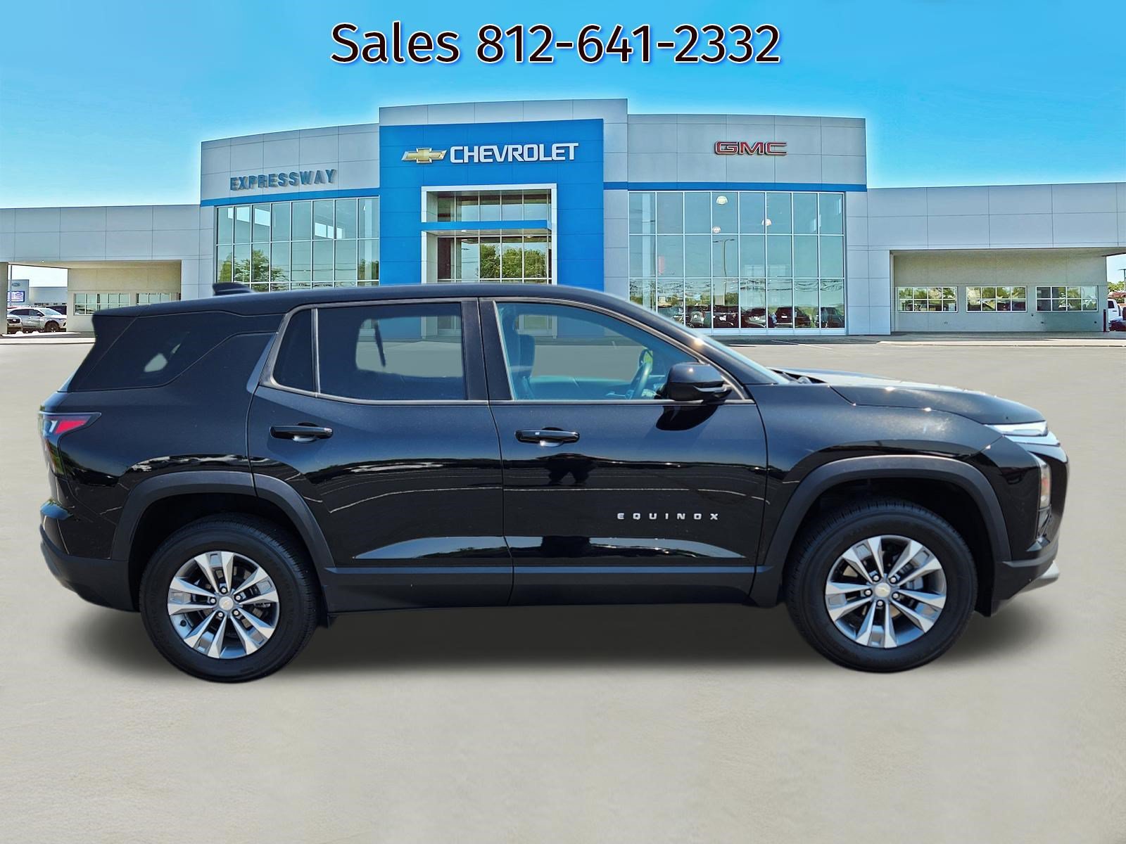 Used 2026 Chevrolet Equinox LT FWD image 8