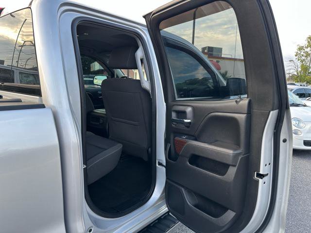 Used 2018 GMC Sierra 1500 SLE w/ SLE Value Package AWD/4WD image 19