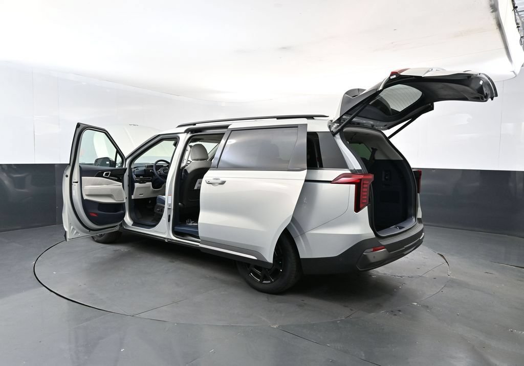 New 2026 Kia Carnival SX Prestige FWD image 28