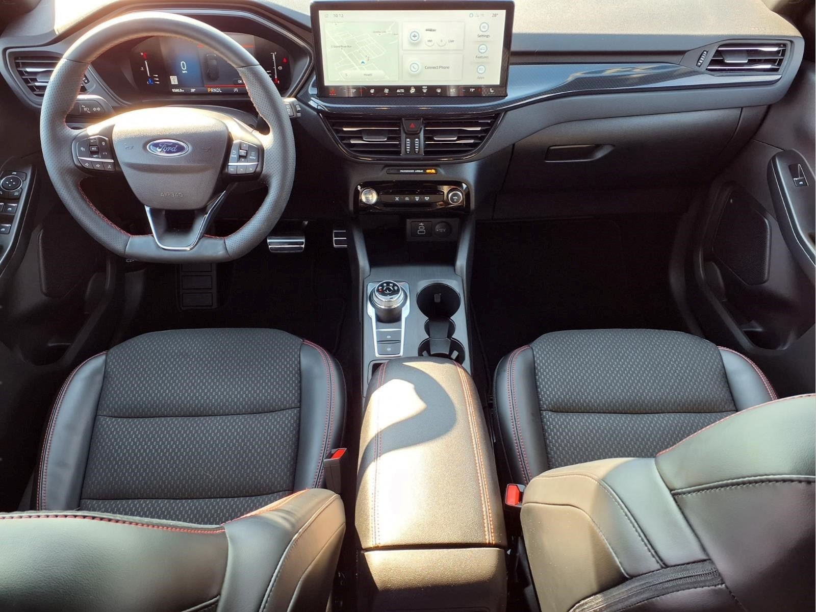 Used 2024 Ford Escape ST-Line w/ Tech Pack #1 AWD/4WD image 11