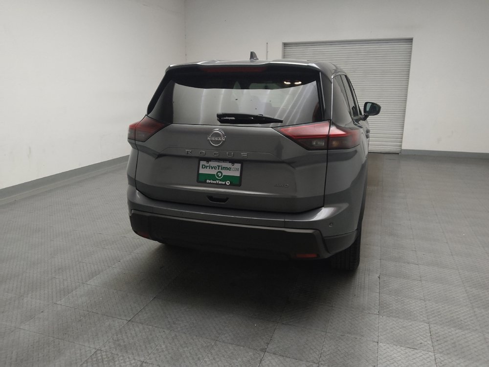 Used 2025 Nissan Rogue SV AWD/4WD image 7