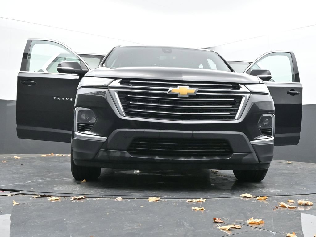Used 2023 Chevrolet Traverse LT image 66
