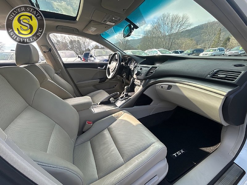 Used 2013 Acura TSX Sport Wagon image 16