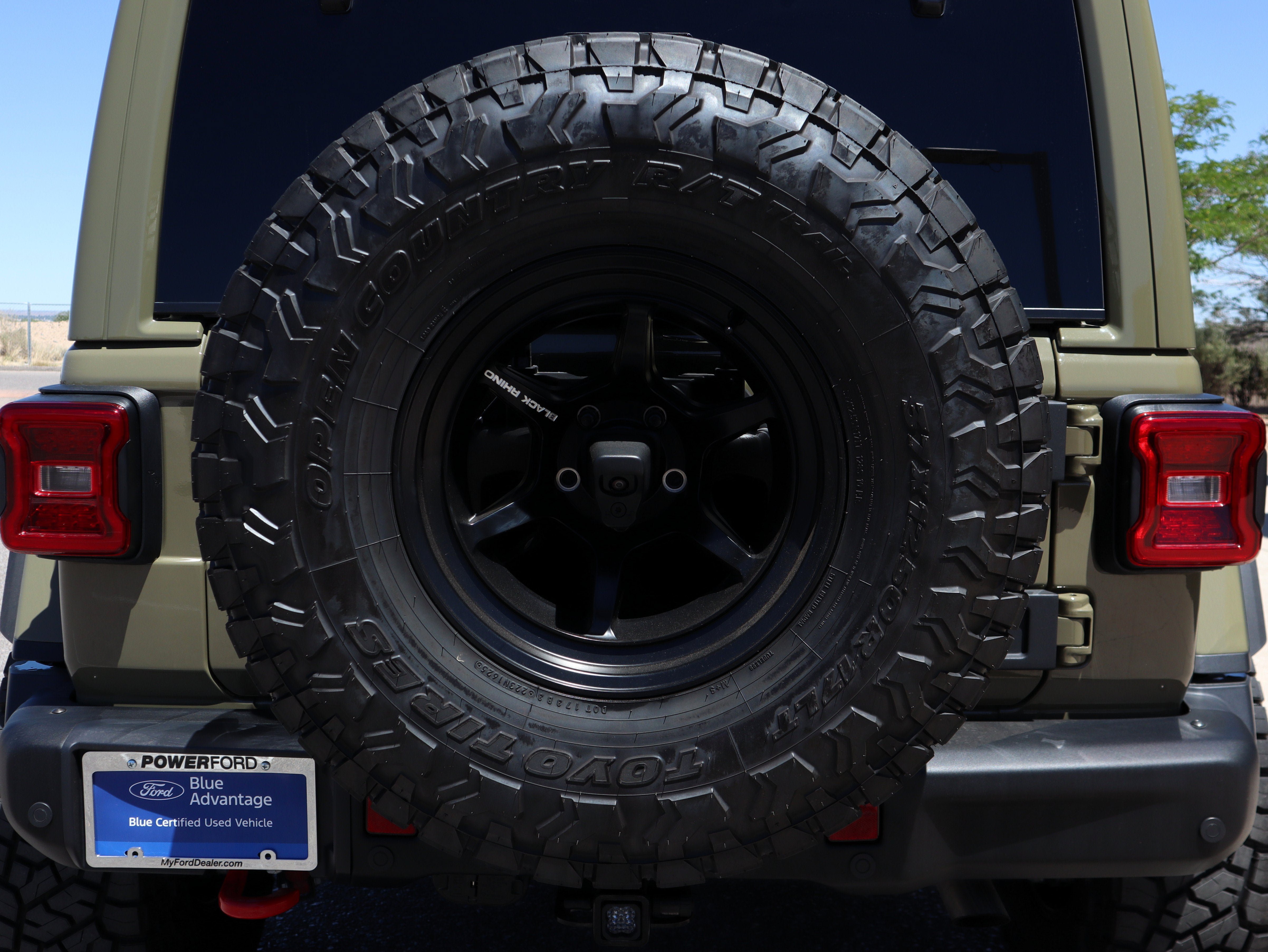 Used 2025 Jeep Wrangler Unlimited Rubicon AWD/4WD image 19