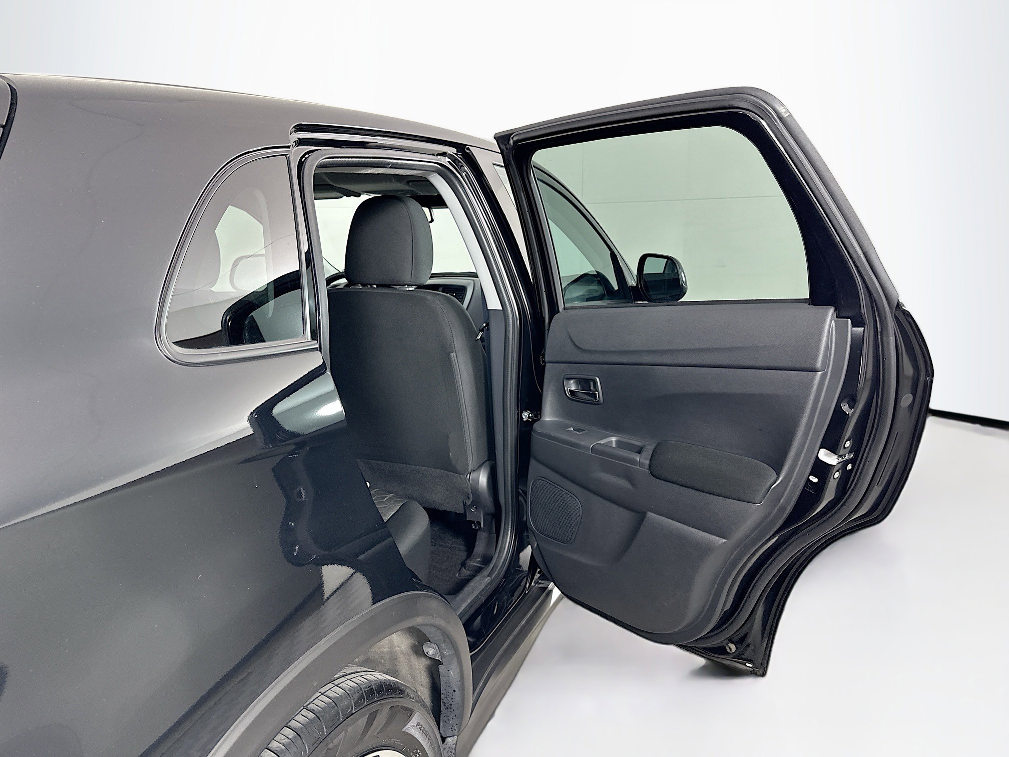 Used 2025 Mitsubishi Outlander Sport ES image 27