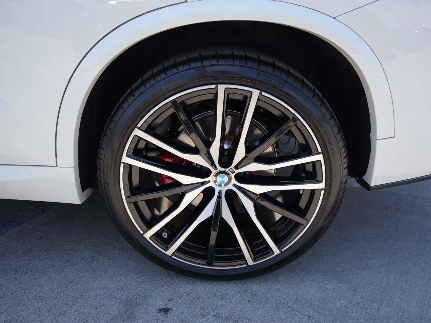 Used 2025 BMW X5 sDrive40i w/ M Sport Package RWD image 5