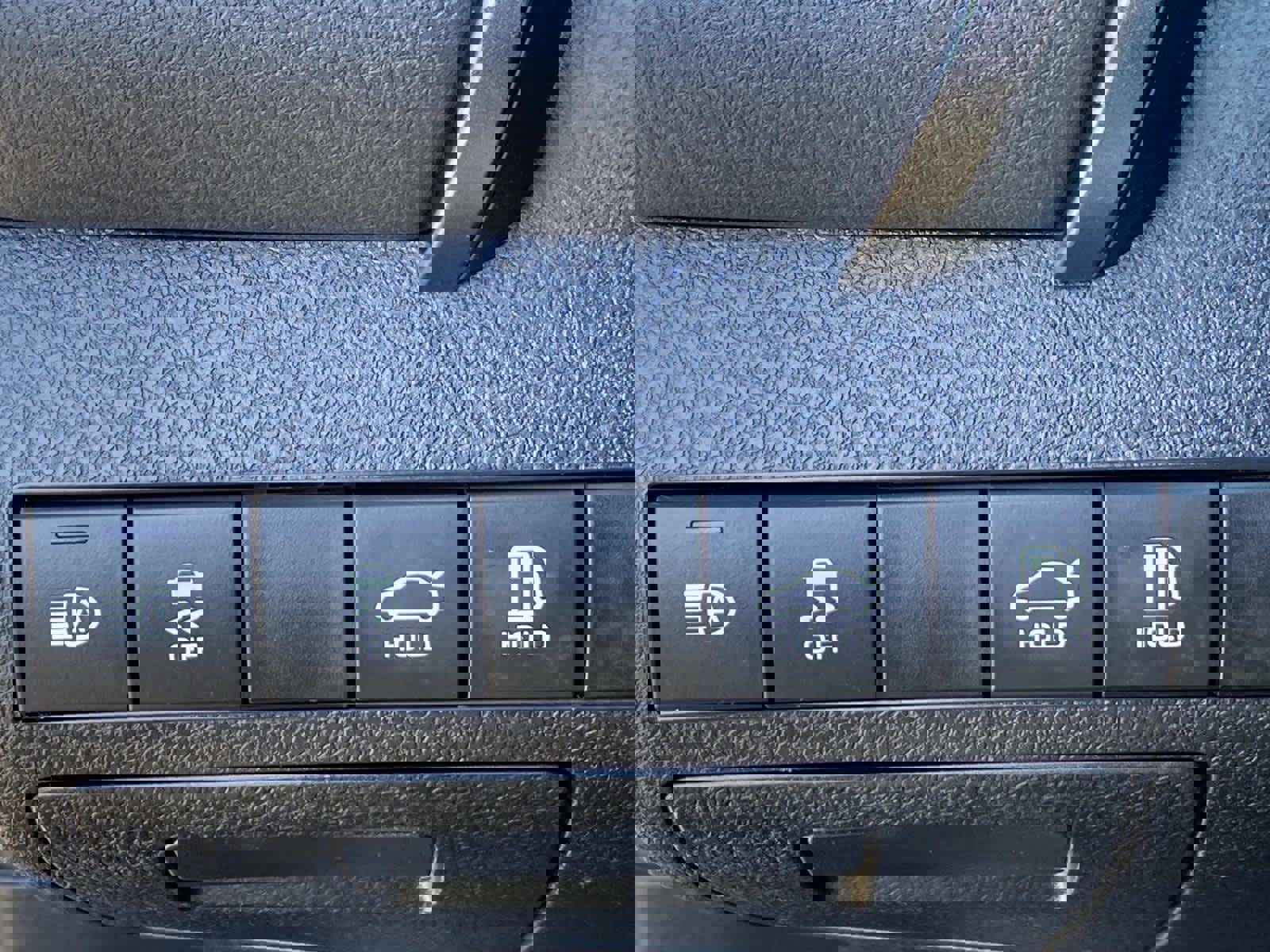 Used 2023 Toyota Camry LE image 19