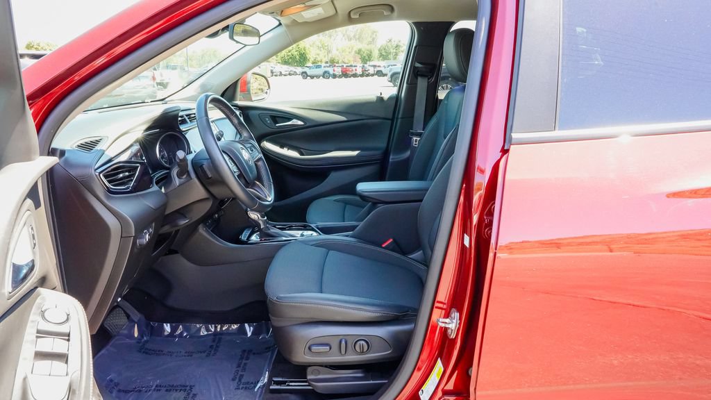 Used 2023 Buick Encore GX Select w/ Sport Touring Package FWD image 15