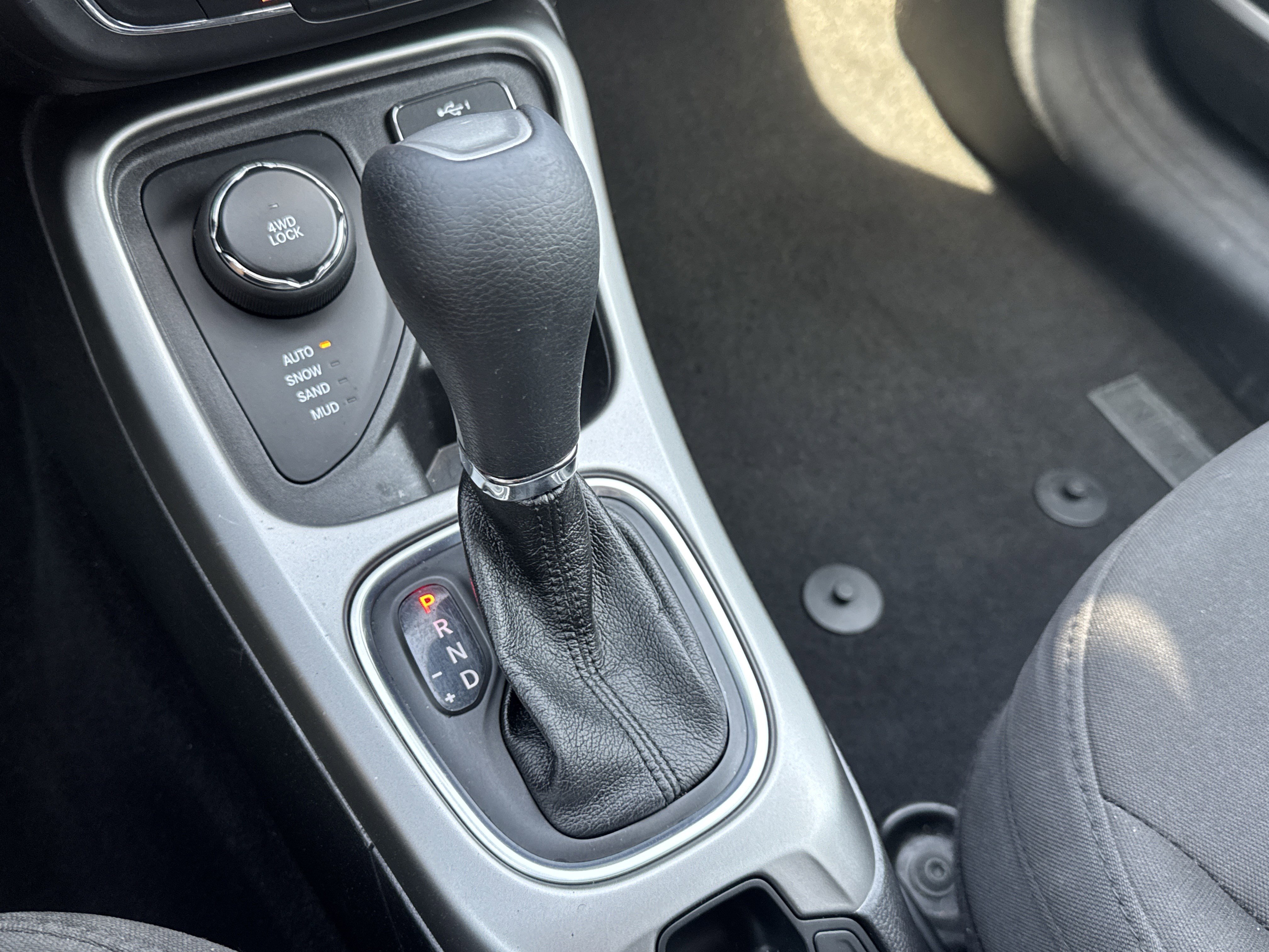 Used 2020 Jeep Compass Sport image 20