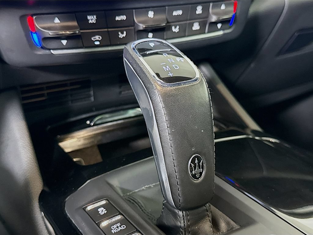 Used 2022 Maserati Levante GT AWD/4WD image 10