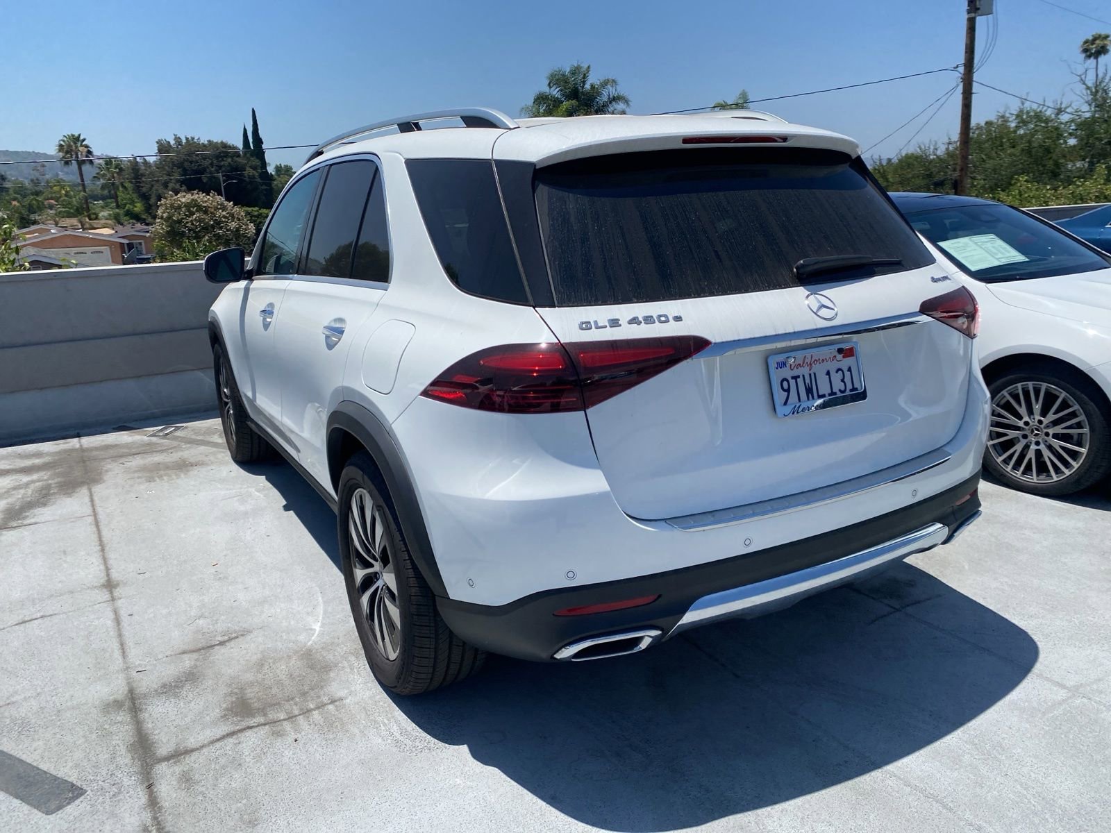 Used 2025 Mercedes-Benz GLE 450e 4MATIC image 4