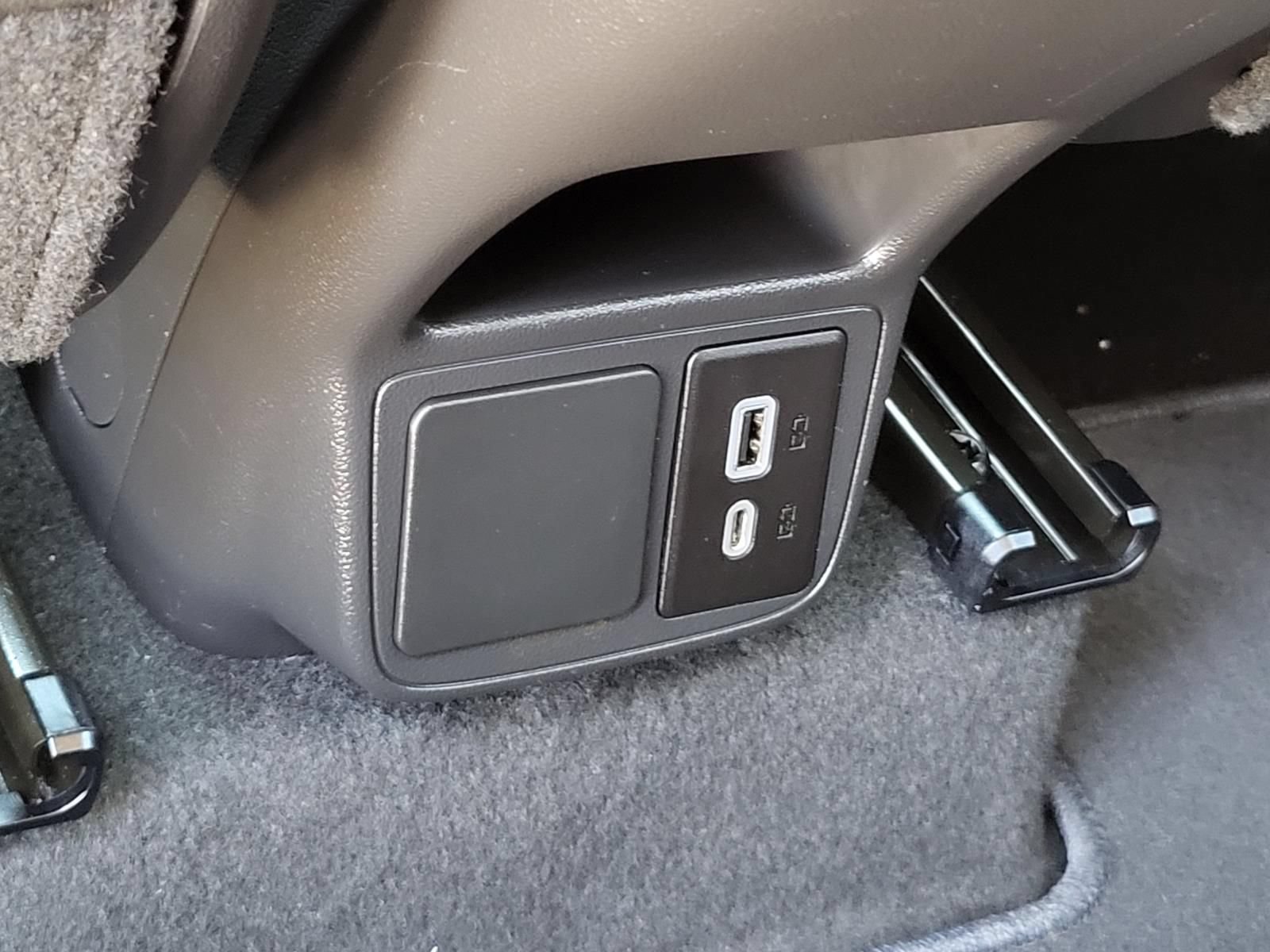 Used 2025 Buick Encore GX Sport Touring w/ Advanced Technology Package FWD image 19
