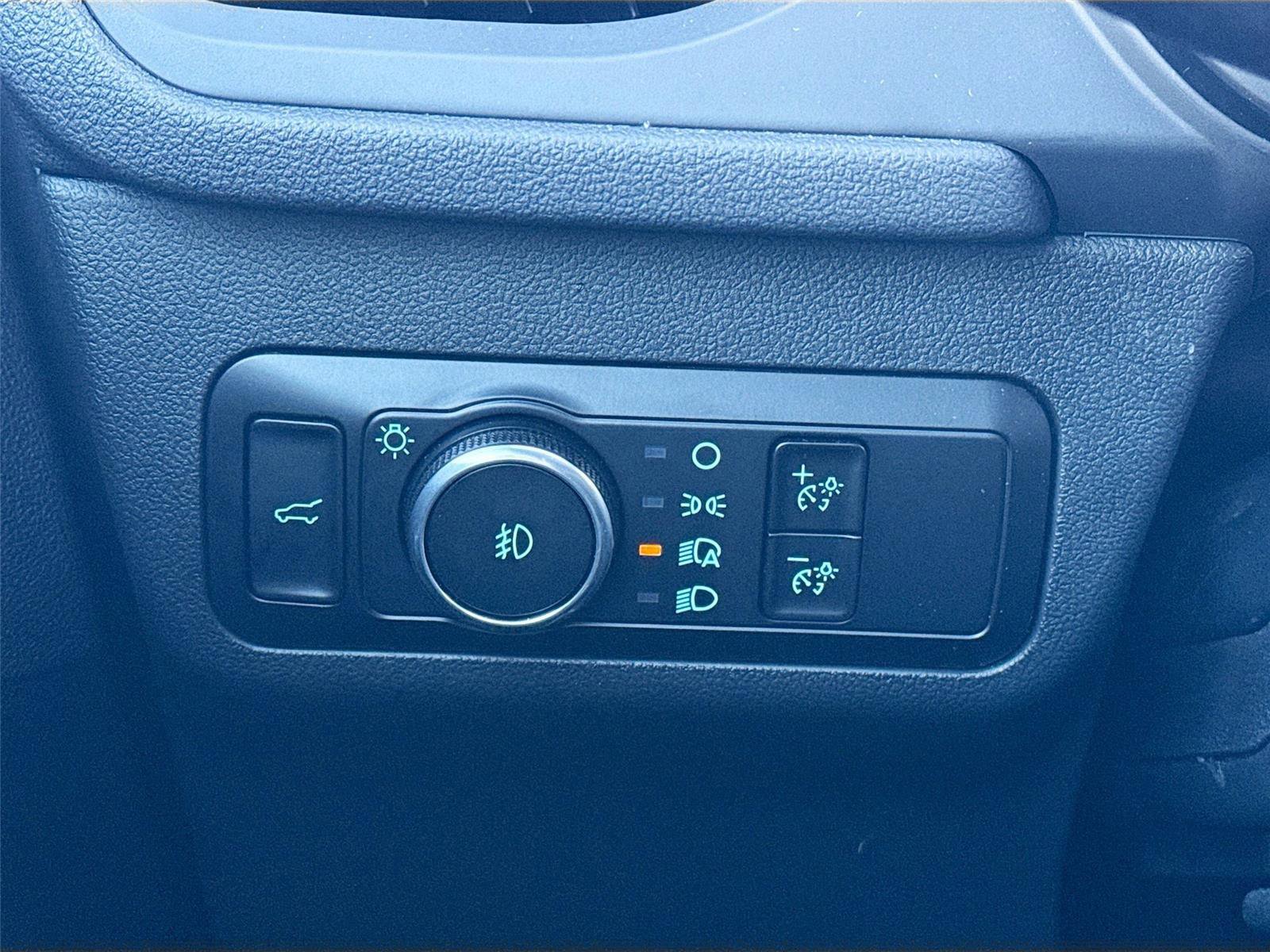 Used 2025 Ford Escape ST-Line Select image 10