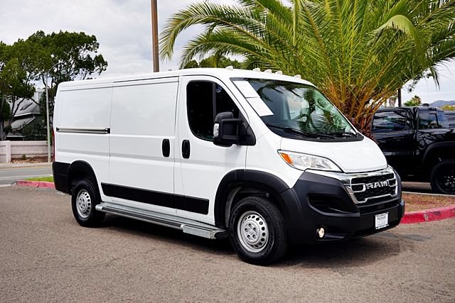 Used 2025 RAM ProMaster 2500 w/ U-Haul Equipment Group FWD image 6