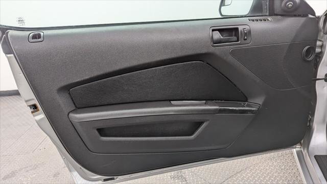 Used 2014 Ford Mustang V6 image 13