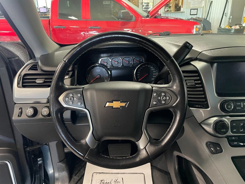 Used 2020 Chevrolet Suburban LT AWD/4WD image 7
