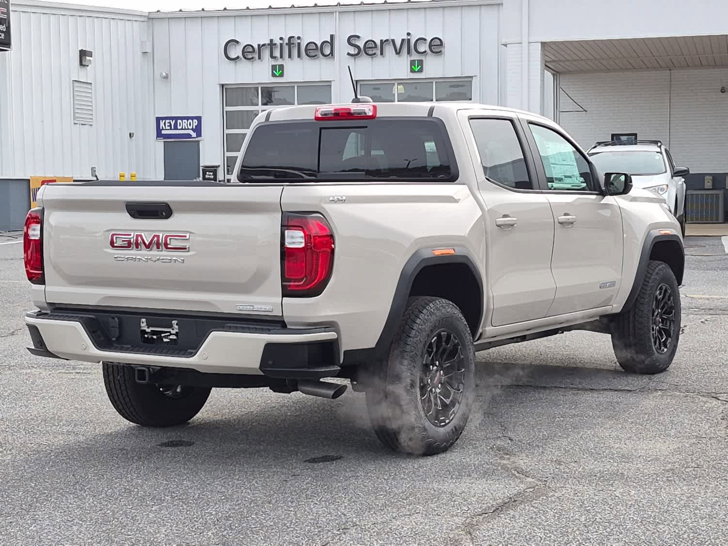 New 2026 GMC Canyon Elevation w/ Convenience Package image 5