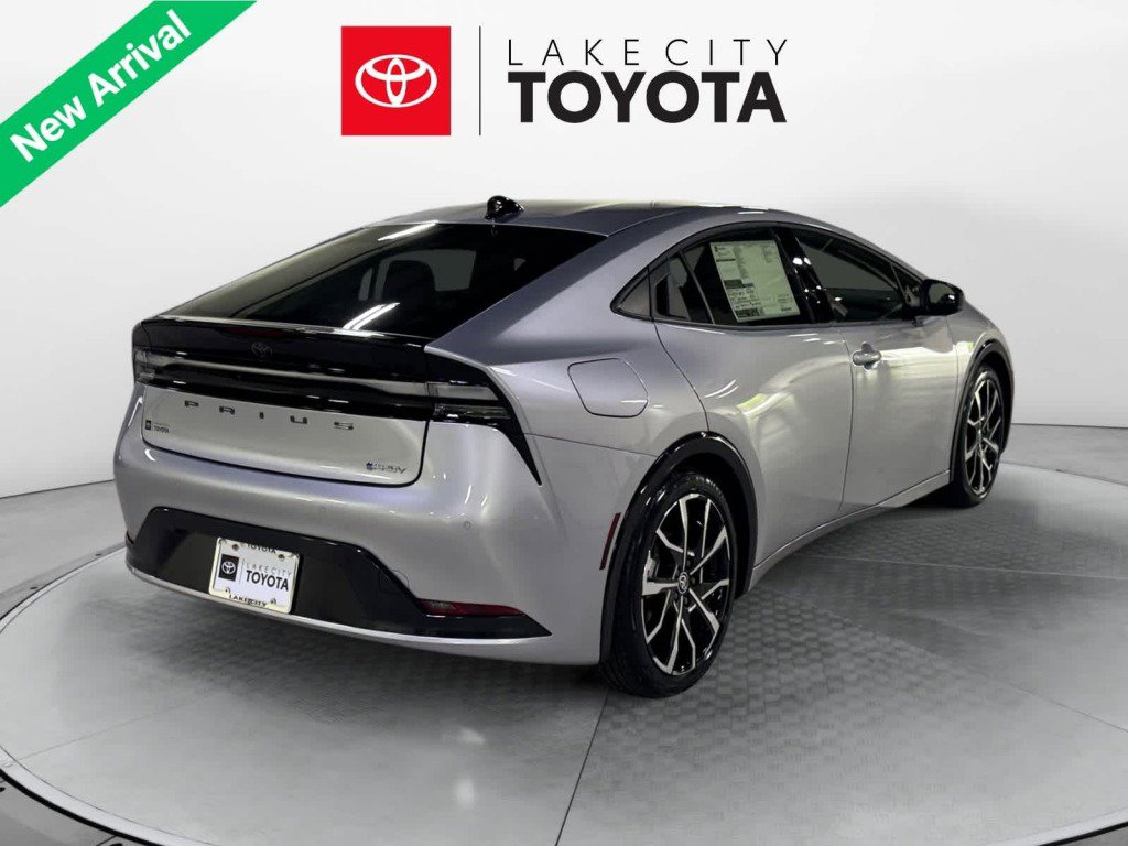 New 2026 Toyota Prius Plug-In Hybrid image 5