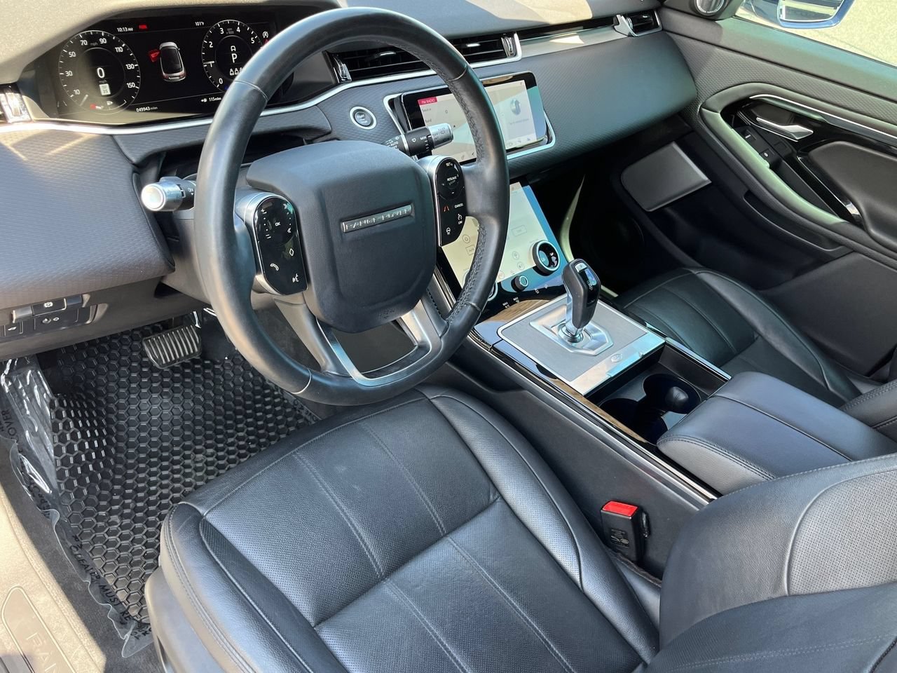 Used 2020 Land Rover Range Rover Evoque S AWD/4WD image 16