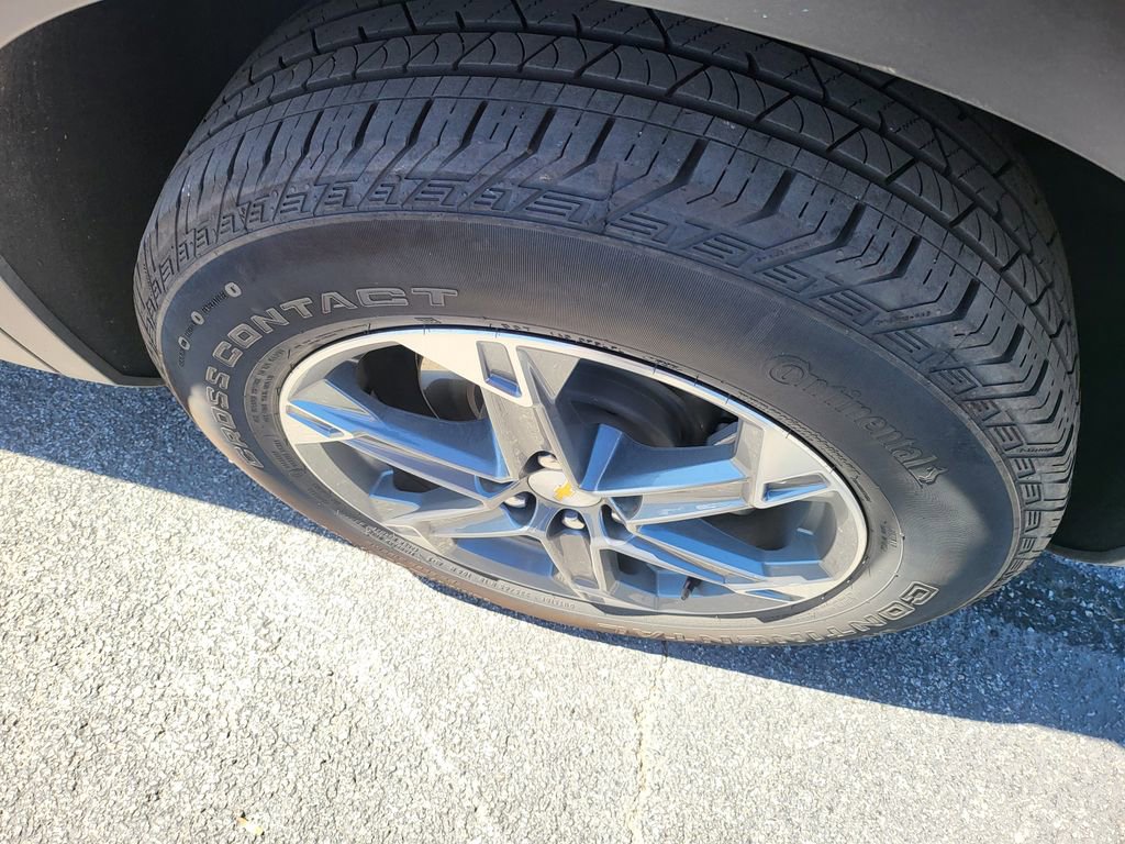 Used 2025 Chevrolet Blazer LT image 7