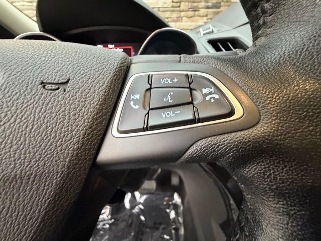 Used 2018 Ford Escape Titanium w/ Ford Safe & Smart Package AWD/4WD image 24