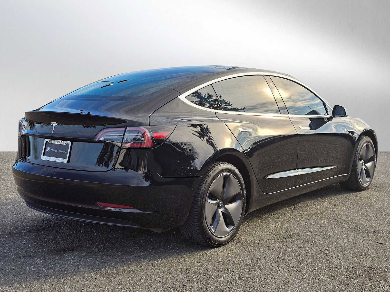 Used 2018 Tesla Model 3 Long Range image 3