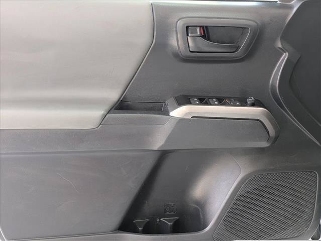 Used 2023 Toyota Tacoma SR5 AWD/4WD image 18