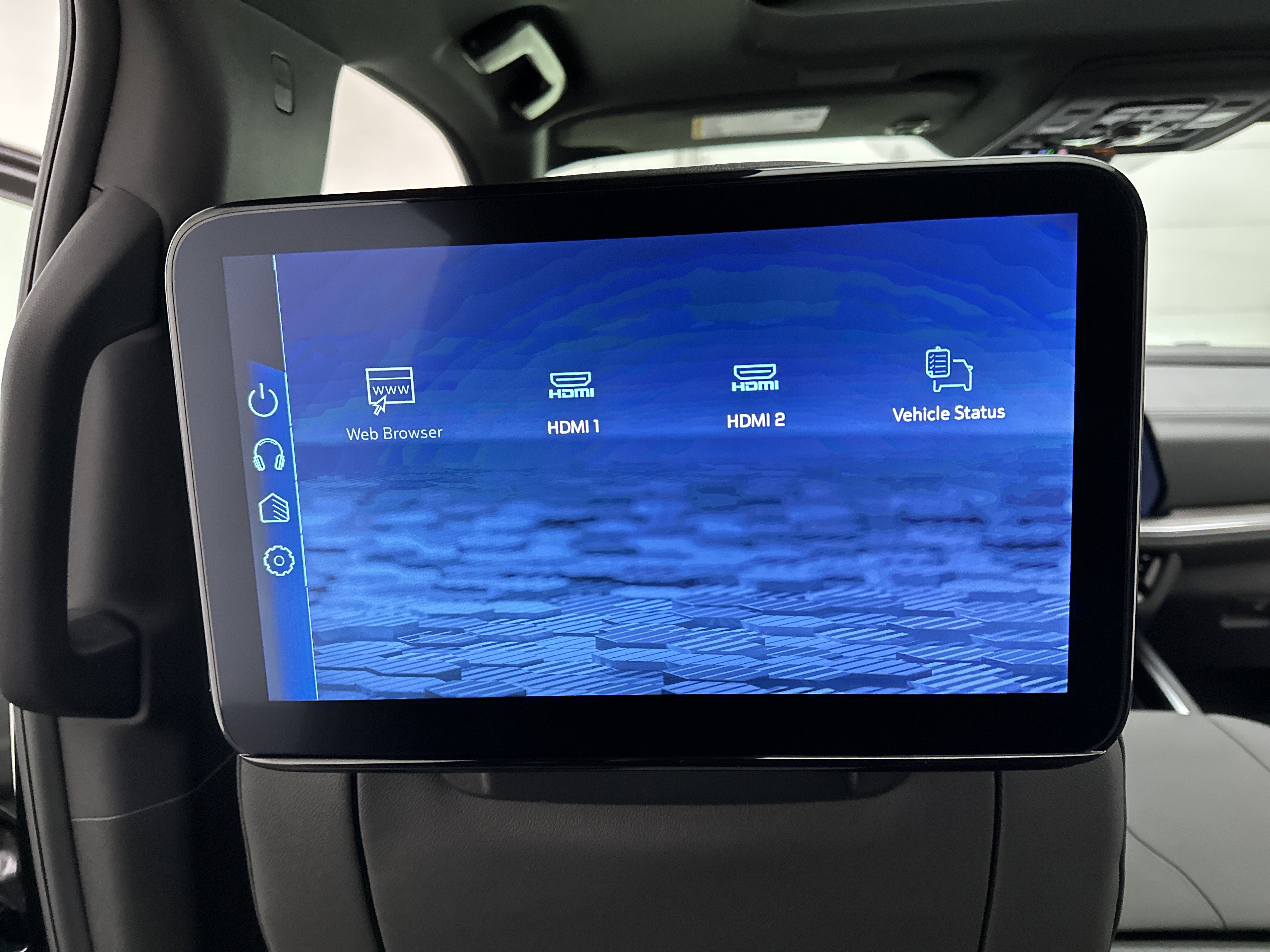 New 2026 Chevrolet Suburban Z71 w/ Z71 Off-Road Package image 28