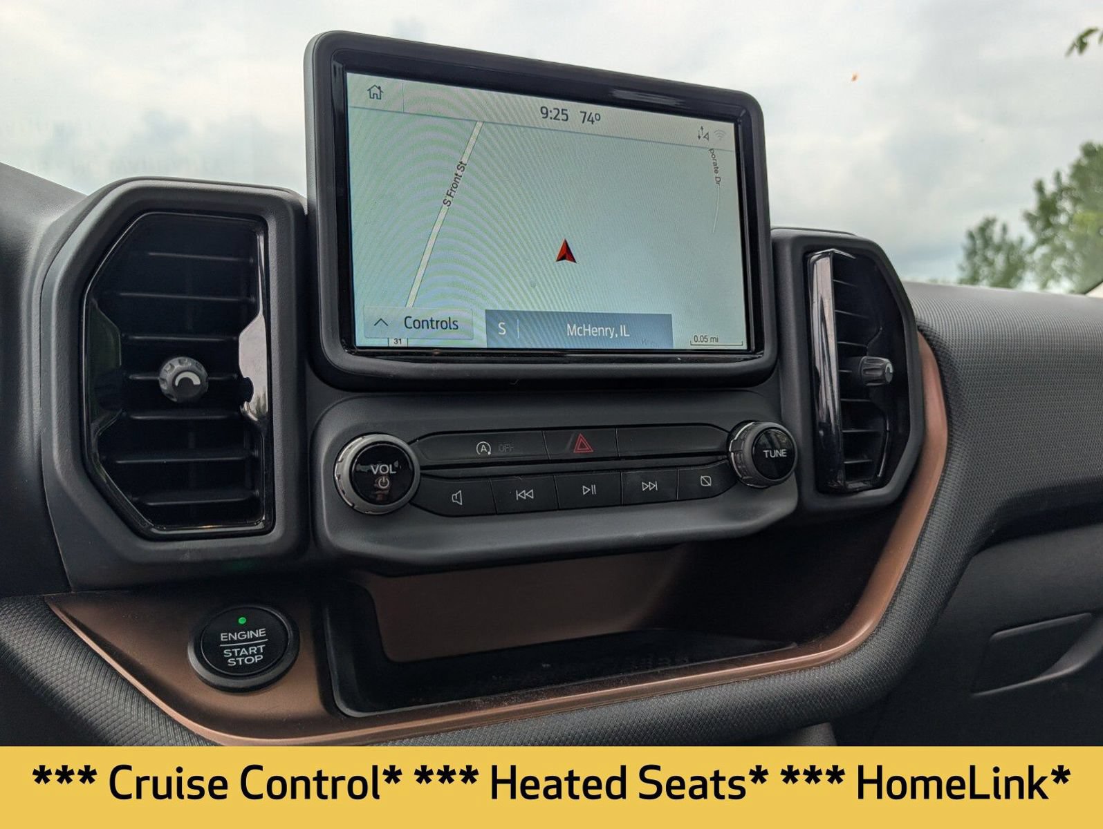 Used 2021 Ford Bronco Sport Outer Banks w/ Outer Banks Package AWD/4WD image 6