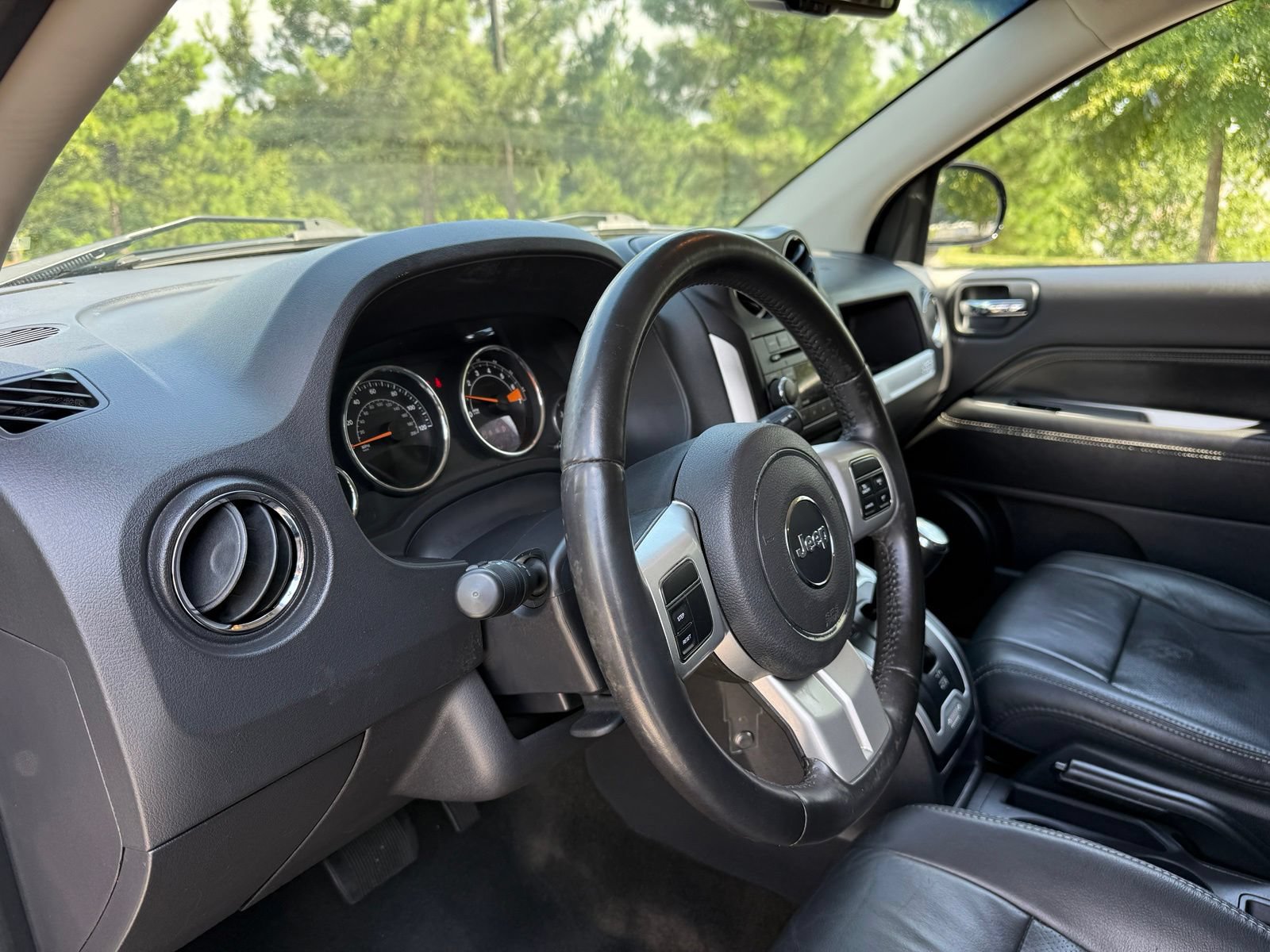 Used 2017 Jeep Compass High Altitude FWD image 22