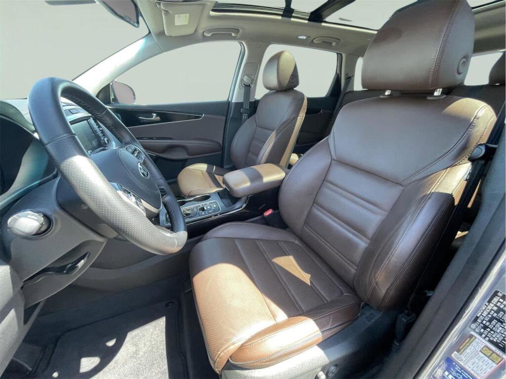Used 2020 Kia Sorento SX AWD/4WD image 12