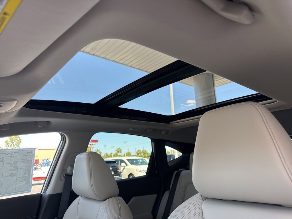 New 2026 Nissan Murano SL image 12