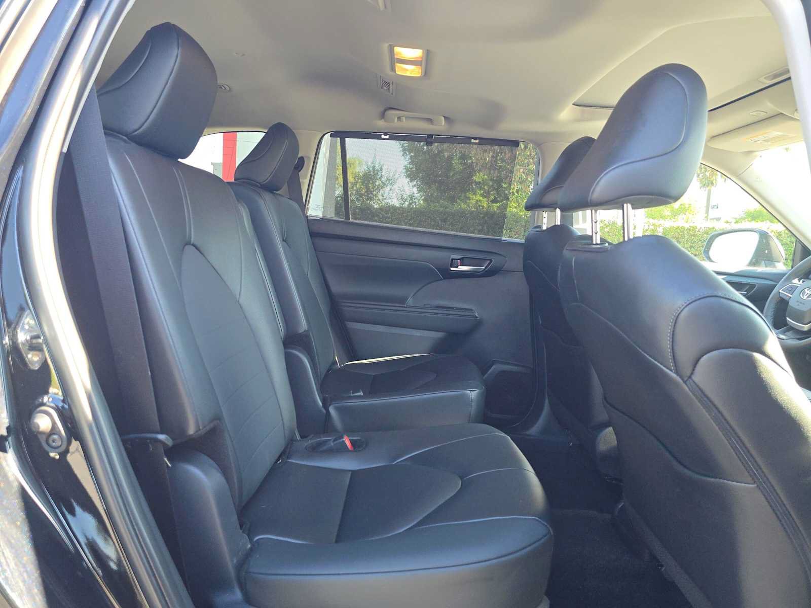 Certified 2026 Toyota Highlander XLE AWD/4WD image 12
