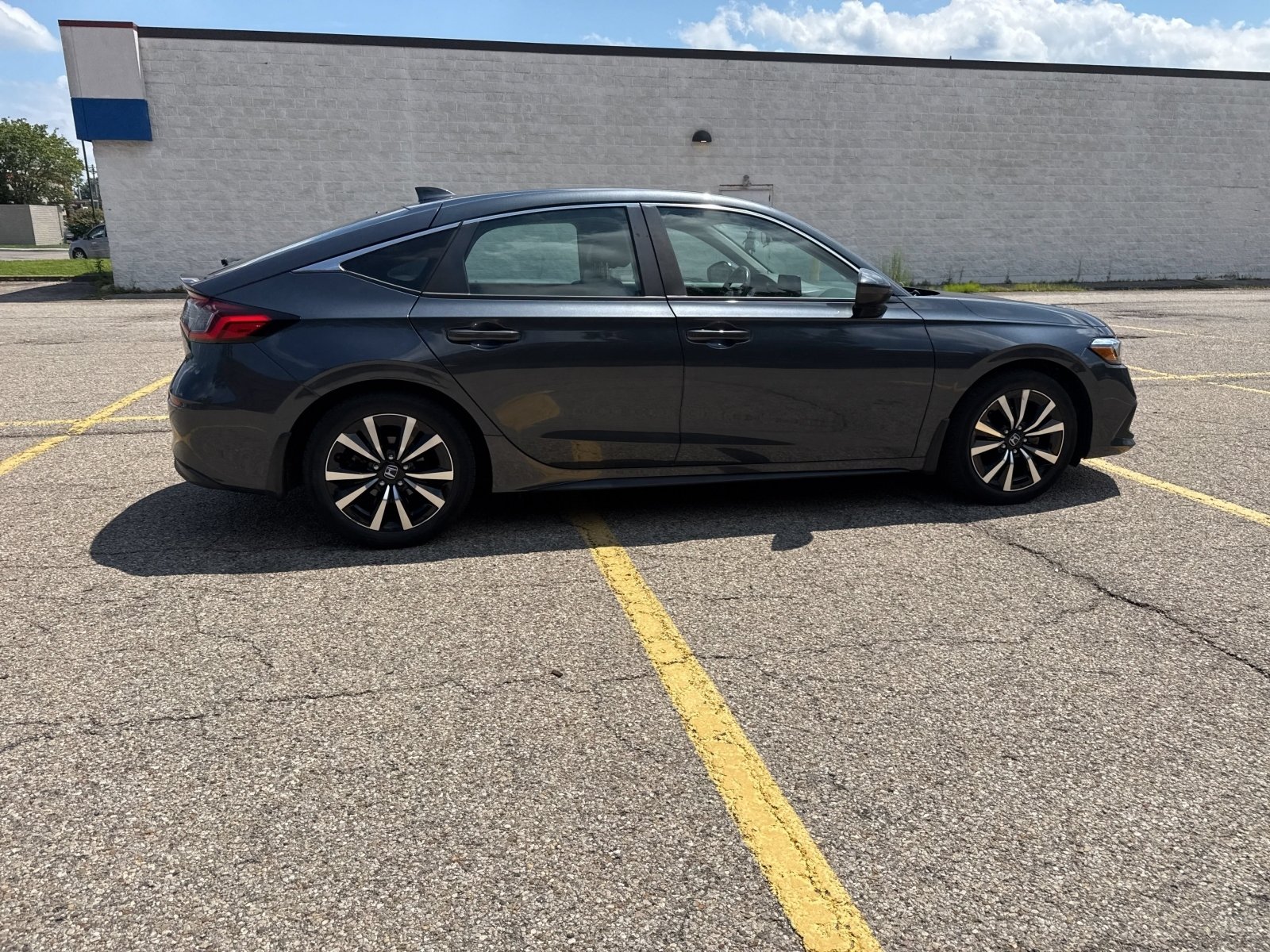 Used 2022 Honda Civic EX-L image 23