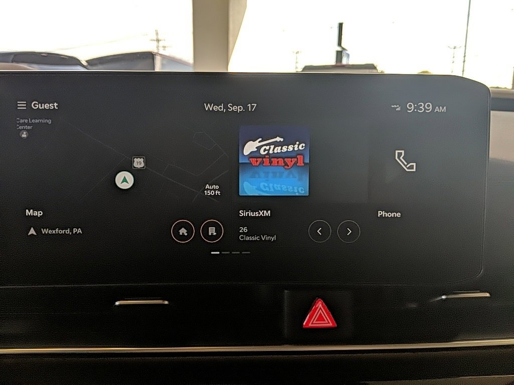 Used 2025 Kia Carnival SX Prestige image 18