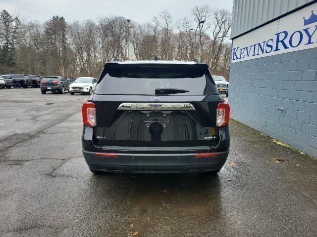 Used 2022 Ford Explorer XLT image 6