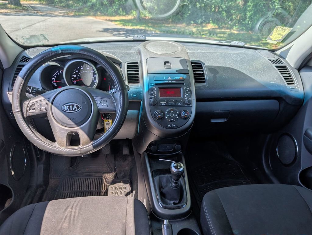 Used 2012 Kia Soul + FWD image 30