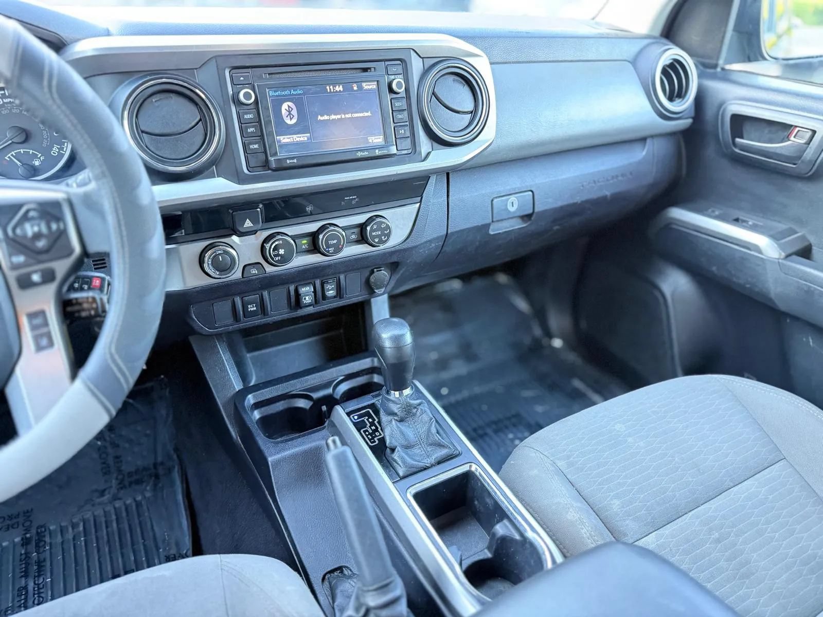 Used 2018 Toyota Tacoma SR5 AWD/4WD image 21