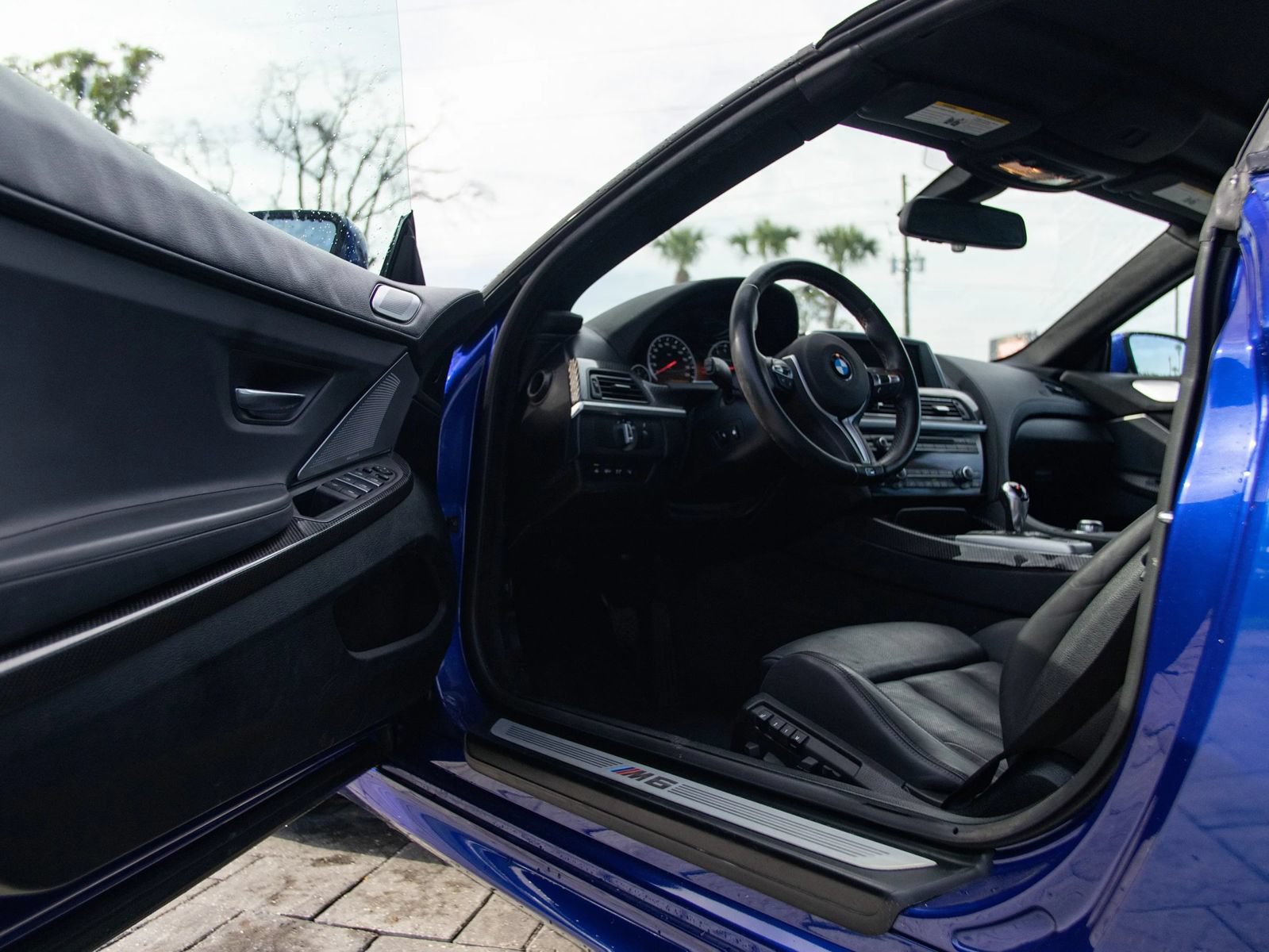 Used 2013 BMW M6 Convertible RWD image 28