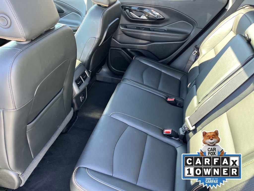 Used 2024 GMC Terrain AT4 image 18