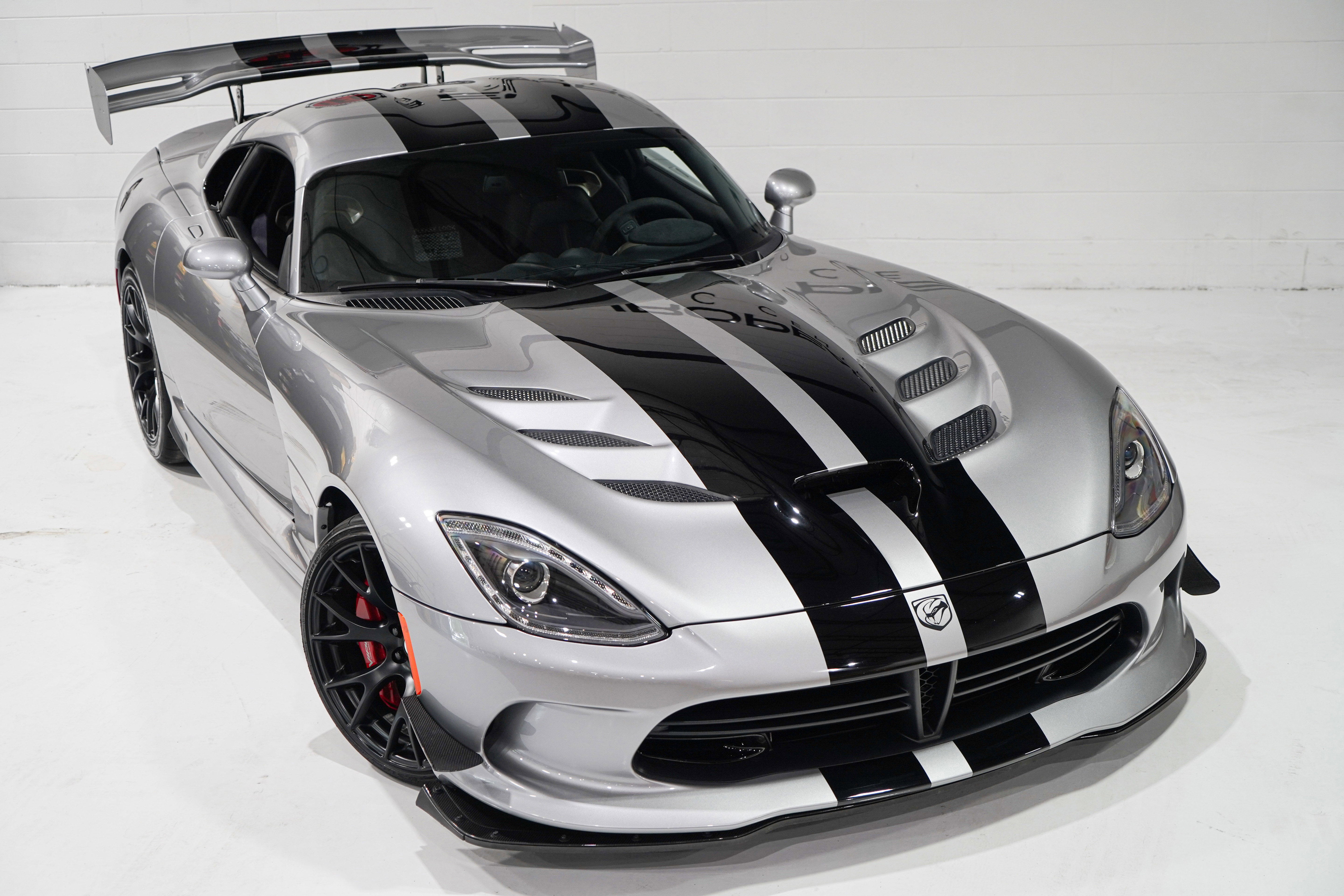 Used 2016 Dodge Viper ACR RWD image 26