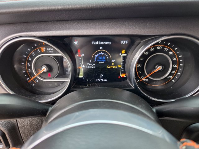 Used 2023 Jeep Gladiator Mojave w/ Cold Weather Group AWD/4WD image 33