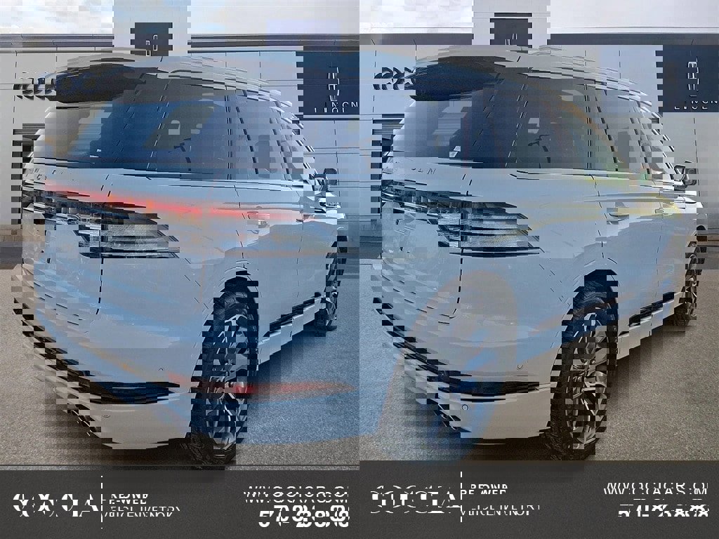 Certified 2021 Lincoln Aviator Grand Touring w/ Equipment Group 301A image 4